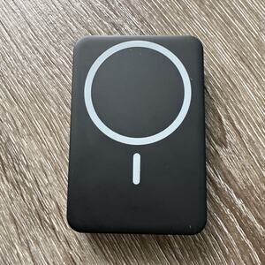 MyCharge Magnetic Wireless 5,000mAh Powerbank MP50KK-A (Black)